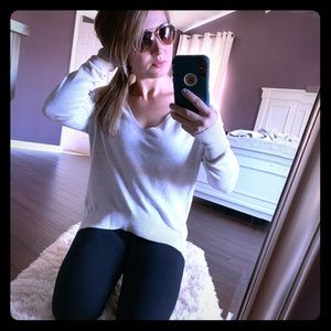 NWT Express XS Slouch Back V-Neck Tunic Sweater